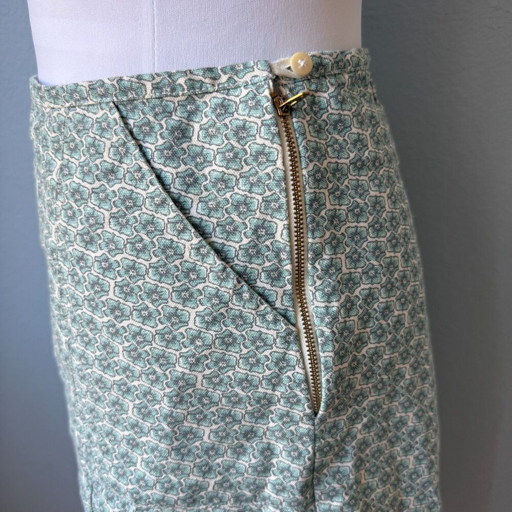 Utility Canvas Floral Skirt Size Small - Picture 4 of 8